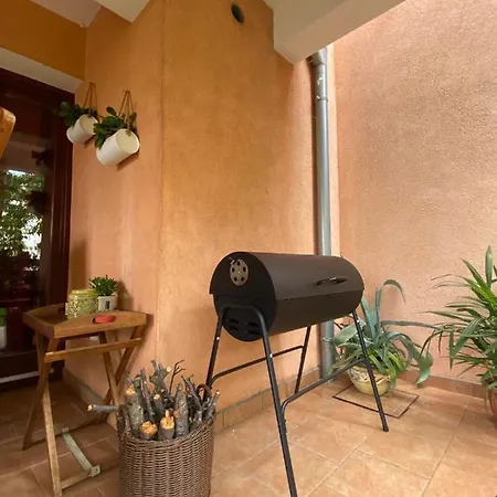 Apartman Rose-2025 Renovated Garden View *