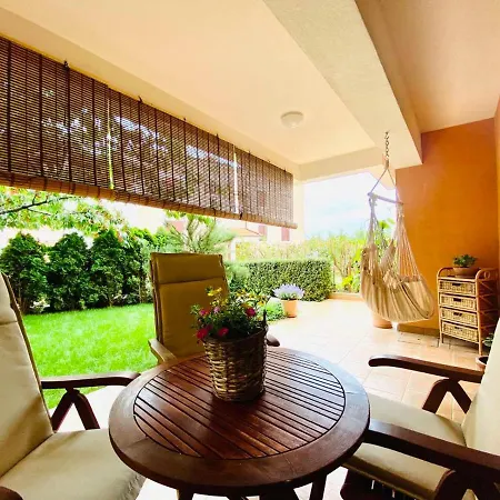 Rose-2025 Renovated Garden View Apartment Porec