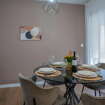 Daire Rose-2025 Renovated Garden View