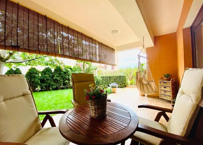 Rose-2025 Renovated Garden View Apartmán Poreč