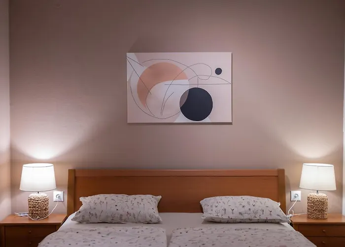 Rose-2025 Renovated Garden View *